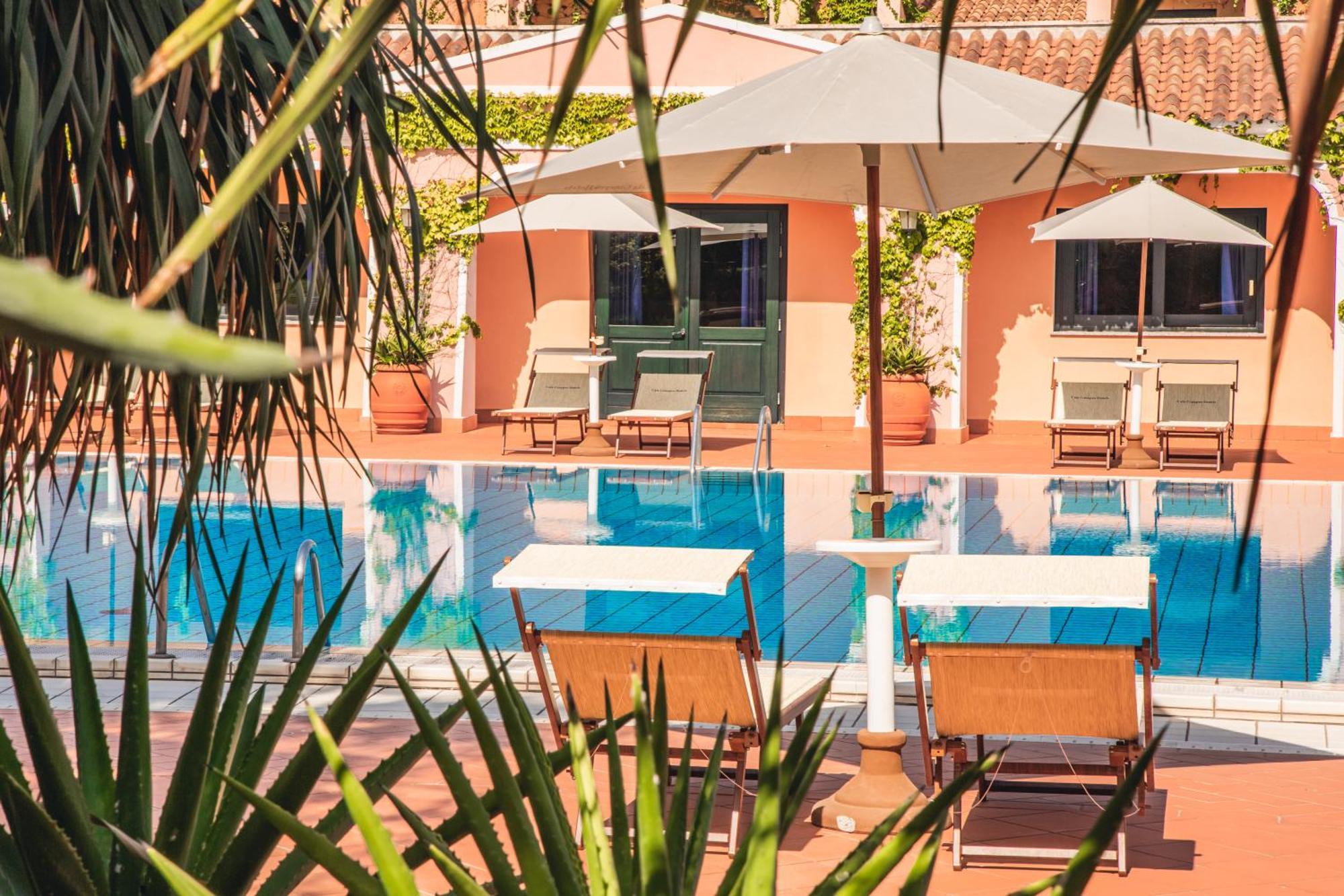 Villaggio Cala Ginepro Resort & Spa Orosei Exterior foto